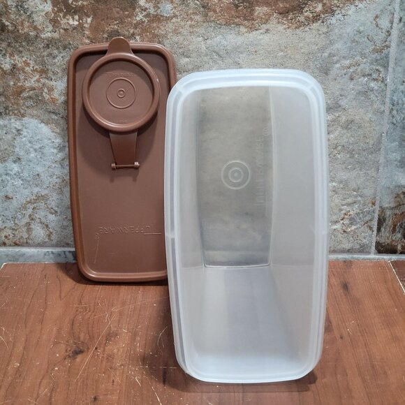 Vintage Tupperware Store-N-Pour 13 cup Storage Container Brown Flip Top Lid - Picture 7 of 12
